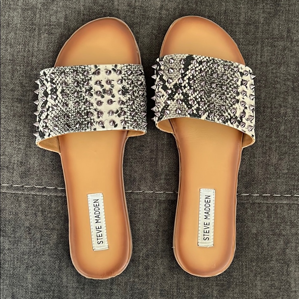 STEVE MADDEN SPIKE SLIDES SIZE 10